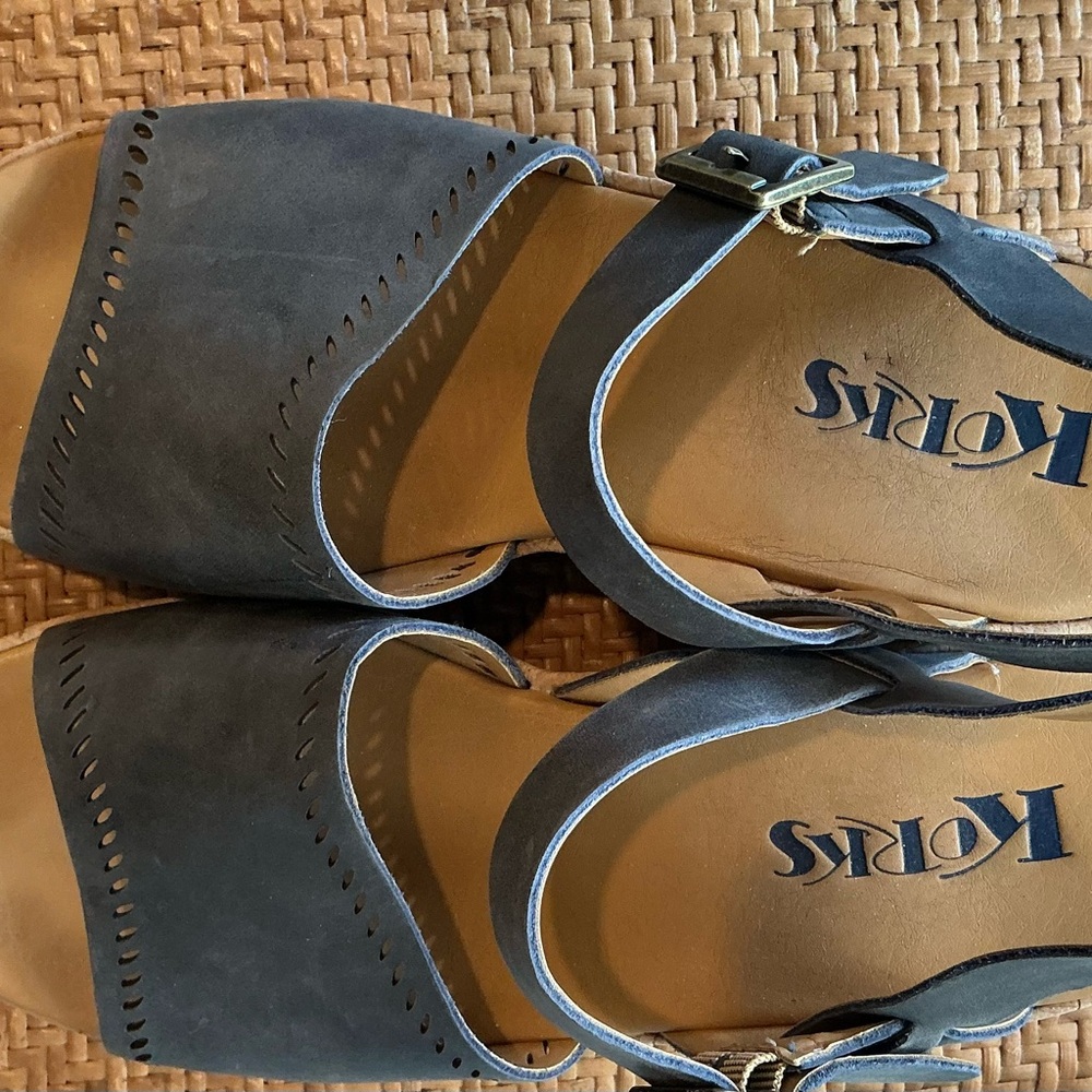 Kork-Ease Gray Leather Tone Wedge Platform Sandals 8/39 - Picture 4 of 5